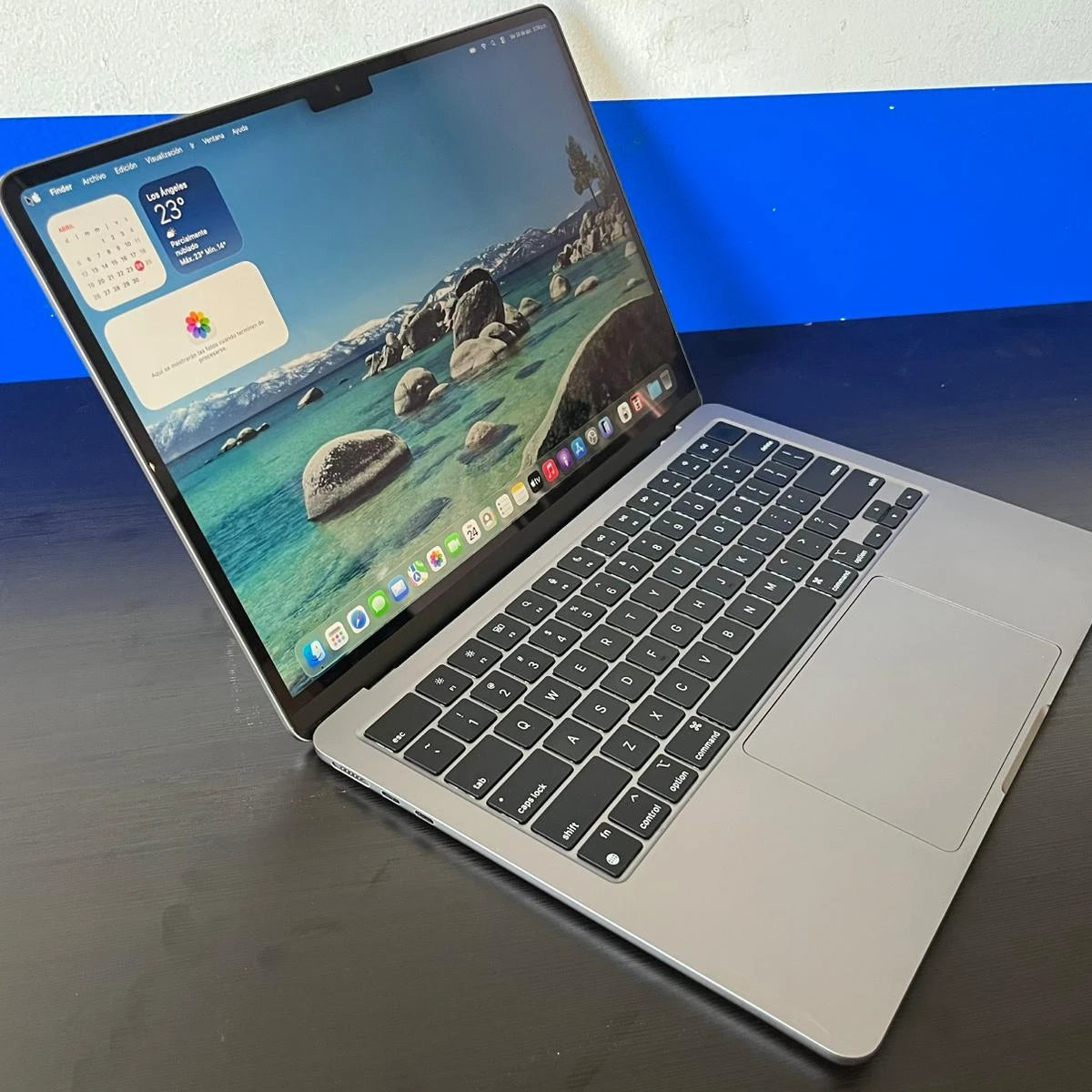 MacBook Air M2 2022 8gb Ram 256 Almacenamiento (Renovado Bueno)