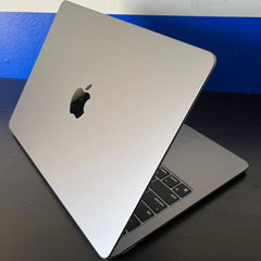 MacBook Air M2 2022 8gb Ram 256 Almacenamiento (Renovado Bueno)