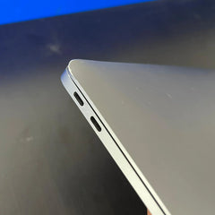 MacBook Air M1 2020 8GB RAM 256GB SSD – Rápido, Ligero y Confiable (Renovado Aceptable))
