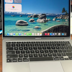 MacBook Air M1 2020 8GB RAM 256GB SSD Renovado – Condición Buena