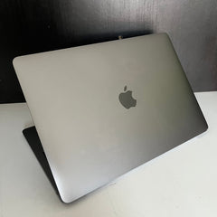MacBook Pro M1 8gb Ram 256, (Renovado Bueno)