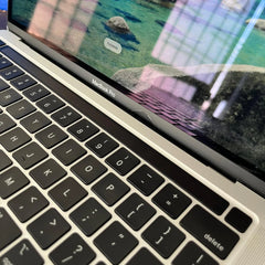 MacBook Pro M1 8Gb Ram - 256Gb (Renovado aceptable)
